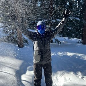 Meet your Posher, Jose